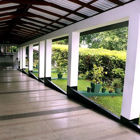 Hotel Hilltop Kandy Kültér fotó