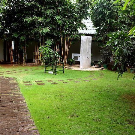 Hotel Hilltop Kandy Kültér fotó