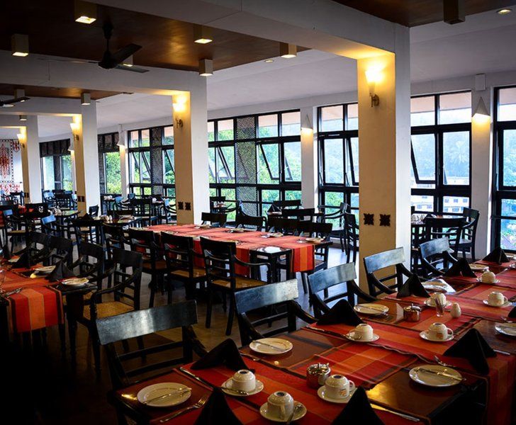 Hotel Hilltop Kandy Kültér fotó