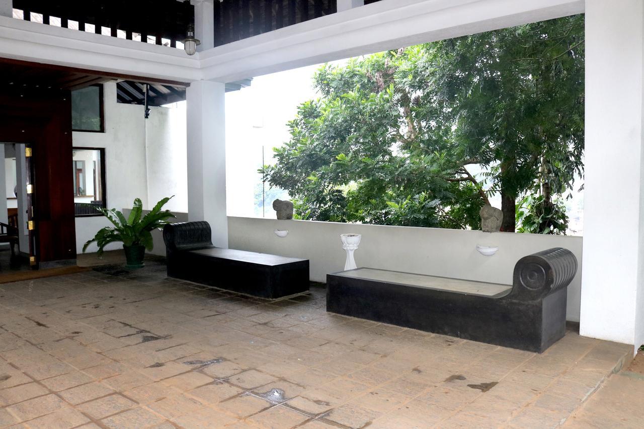 Hotel Hilltop Kandy Kültér fotó
