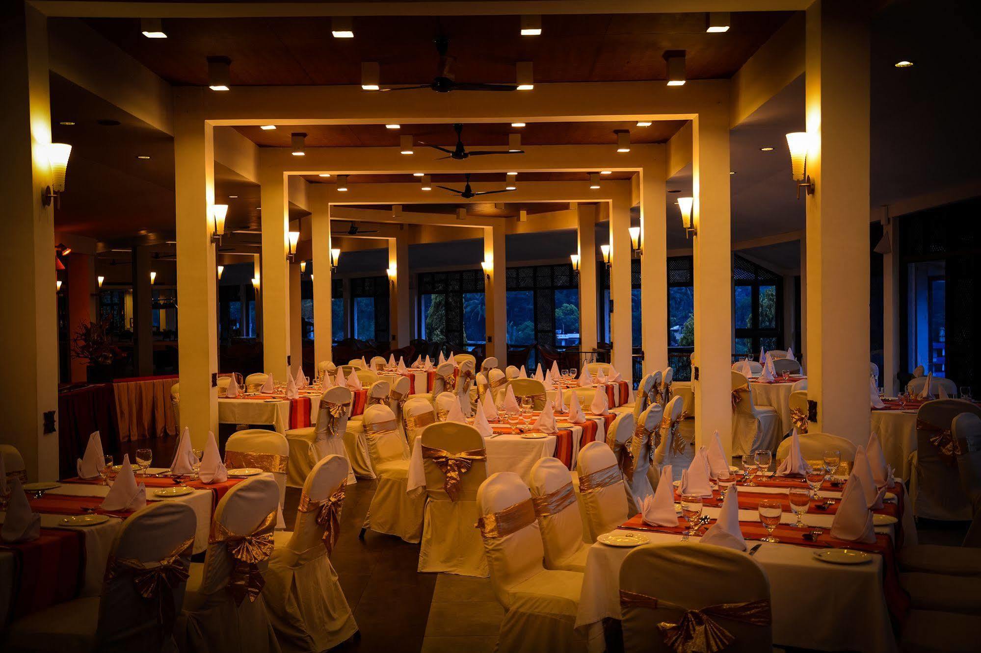 Hotel Hilltop Kandy Kültér fotó