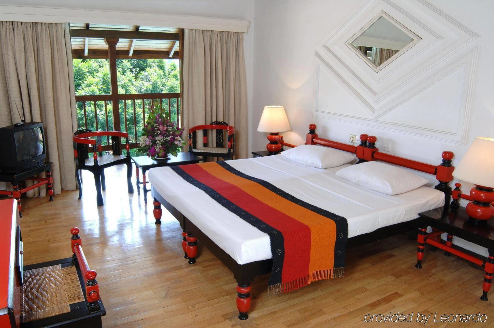 Hotel Hilltop Kandy Kültér fotó