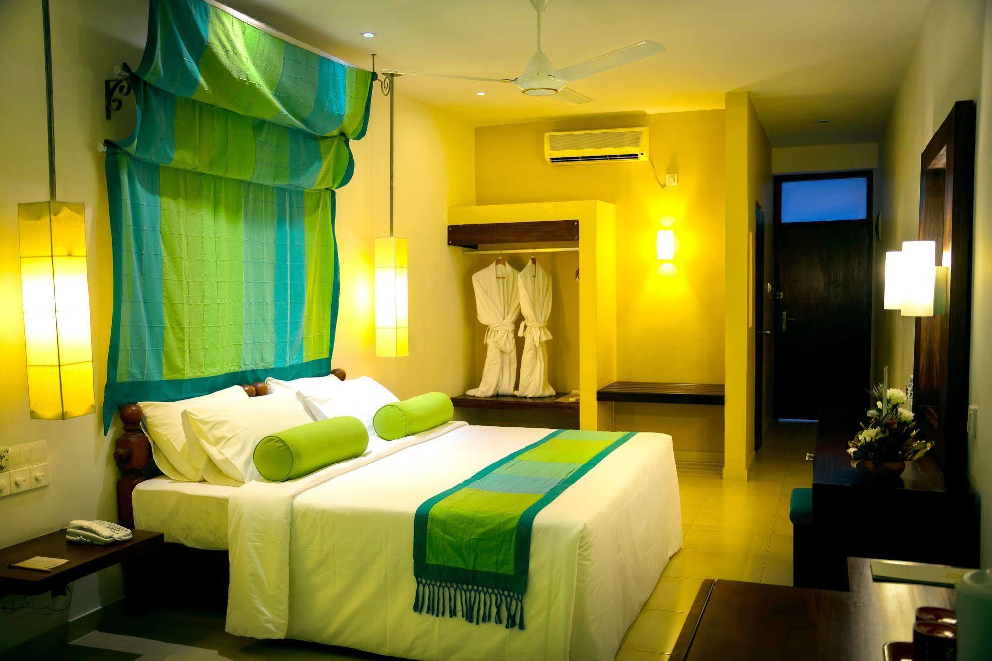 Hotel Hilltop Kandy Kültér fotó