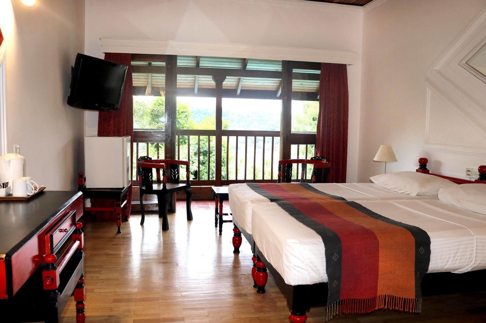 Hotel Hilltop Kandy Kültér fotó