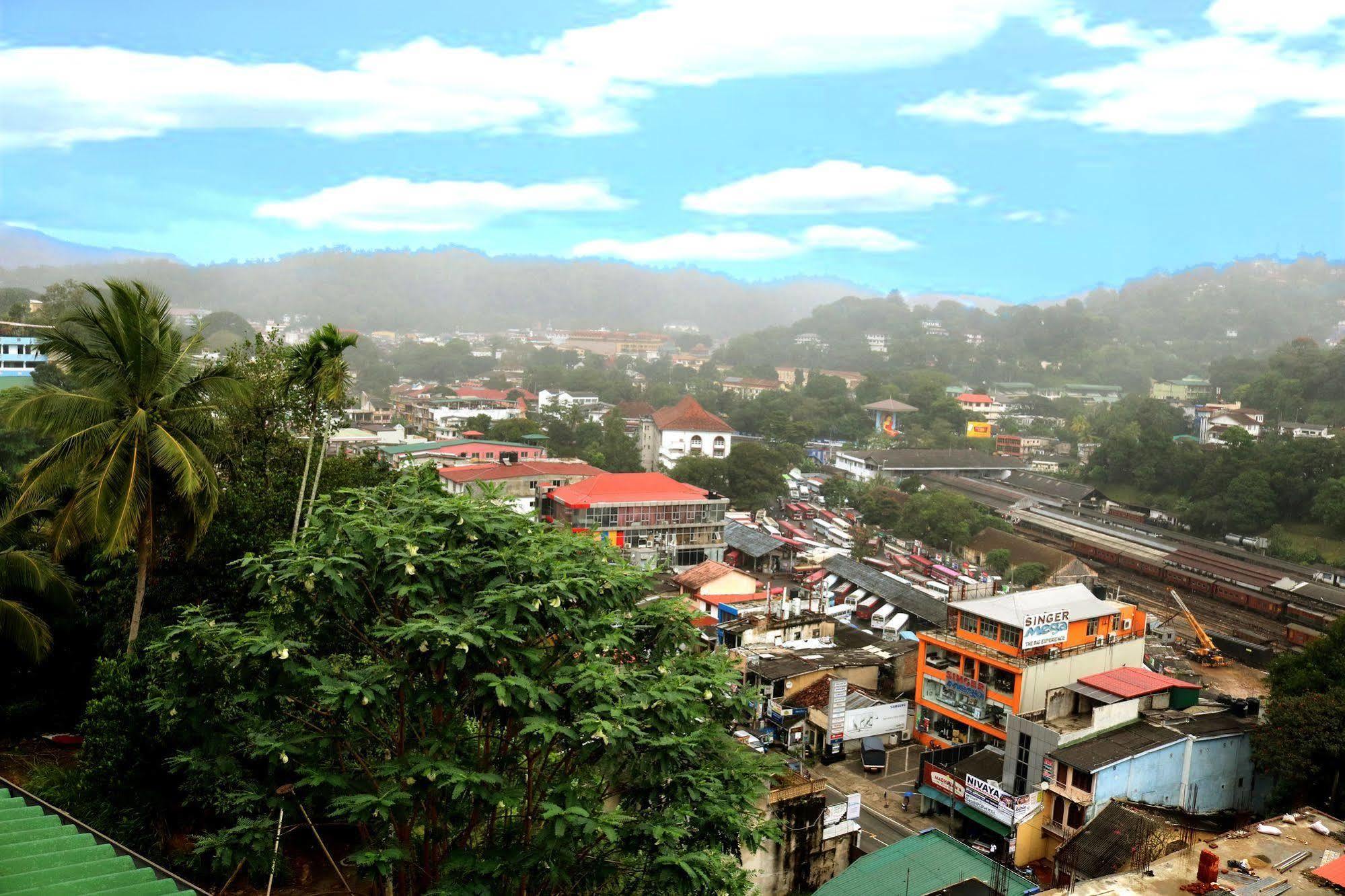 Hotel Hilltop Kandy Kültér fotó